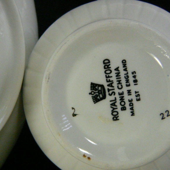 Royal Standard Tea Cup & Saucer Set Floral Pattern Fine bone china England - Picture 6 of 6